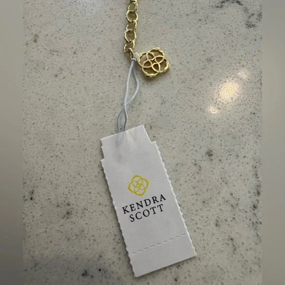 Kendra Scott Elisa Necklace Gold chain in Blush Ivory MOP NEW pink - Picture 4 of 7